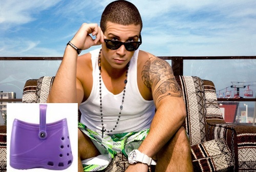 VinsShowerCaddy's profile picture. Doing what I do best. Showering with @VINNYGUADAGNINO