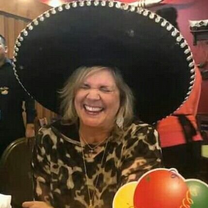 FavourClinton4's profile picture. 