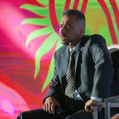 Vidugiris's profile picture. #Management - фундамент всего.