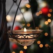 Dee19514022's profile picture. What's an interesting bio 🤔