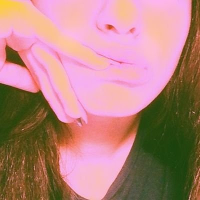 ImNotLisa8's profile picture. Я блять не Лиза..




На самом деле я в натуре Лиза🌚