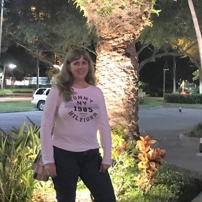 Married mother of 2. I love horses, dogs & playing tennis. Certified https://t.co/PT01YAXwCz admin who leads a GTM SYSTEMS Enablement & UX team at UKG.