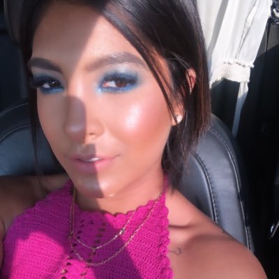 DianalyCruz's profile picture. Mex//20💜🌊🌸✨🌷🌈