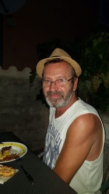 DrazenSpadina's profile picture. Voljeti znači posojati ..