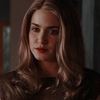 ʀᴏsᴀʟɪᴇ ᴄᴜʟʟᴇɴ (@herblondeways) Twitter profile photo