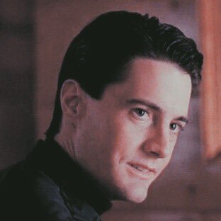 OFBLACKLODGE's profile picture. “𝐘𝐨𝐮 𝐤𝐧𝐨𝐰 𝐭𝐡𝐢𝐬 𝐢𝐬— 𝐞𝐱𝐜𝐮𝐬𝐞 𝐦𝐞— 𝐚 𝘥𝘢𝘮𝘯 𝘧𝘪𝘯𝘦 𝐜𝐮𝐩 𝐨𝐟 𝐜𝐨𝐟𝐟𝐞𝐞!”    ↳ ◤@B00KHOUSEB0Y◢