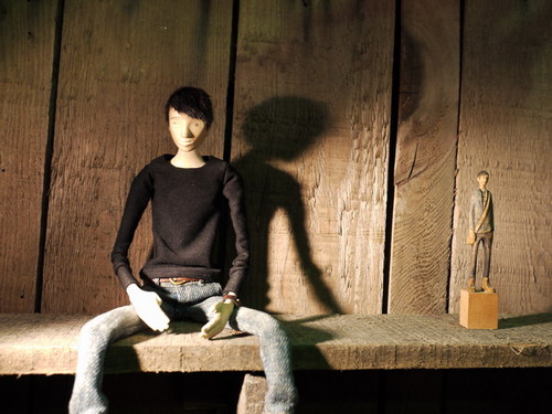 杜斯妥也夫斯基(Dostoyevsky)
「愛上帝創造的萬物，所有的一切及每一粒砂礫；愛每一片葉子，每一道上帝的光！愛所有的動物，愛植物，愛一切事物.....愛所有的動物：上帝賦予了牠們基本的思考能力及平靜的喜悅。因此，不要引起牠們的不安，不要虐待牠們，不要剝奪牠們的喜悅，不要違背上帝的旨意。」