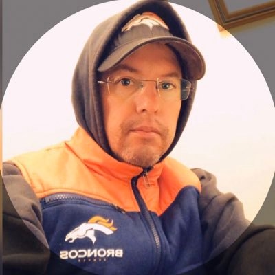 rauldsantav's profile picture. 