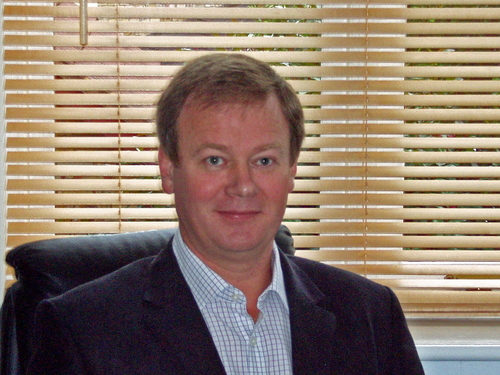 An experienced independent commercial finance broker helping SMEs find solutions to their financial needs. A banker by profession with 30+ years experience.