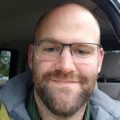 Teacher of Business and Tech. Master of Educational Technology. Advisor of DECA. Writer. Blogger. Husband. Father of 3. Geek. Keto eater.