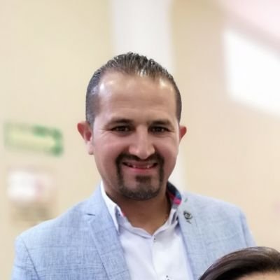 Contador de profesión, Tuzo de corazón, padre de familia y amigo.