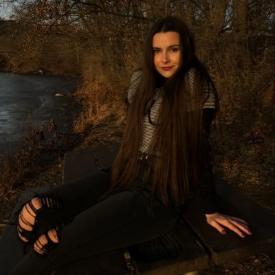 _negatori_'s profile picture. loves veggies;hates straws