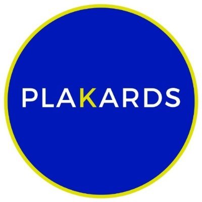 PLAKARDS es una empresa familiar con más de 30 años de experiencia en Uruguay dedicada a la fabricación y venta de placares, cocinas y muebles en gral