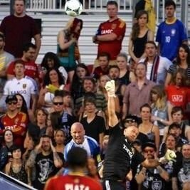 CamFlowers_'s profile picture. 