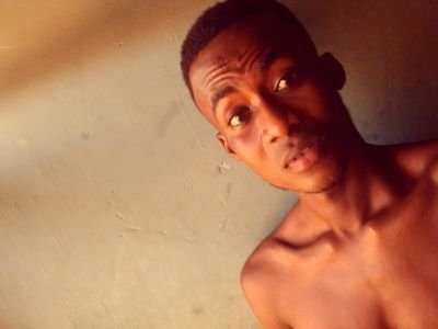 Am Emmanuel Essuman from Western north of Ghana iam a boi of 21years