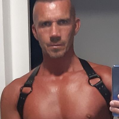 MarcusGC69's profile picture. FOR GAY MEN ONLY!!
English guy, enjoying life in the Canary Islands.
Tennis player, GLTA member.
Admirer of the male physique.
Occasionally XXX!