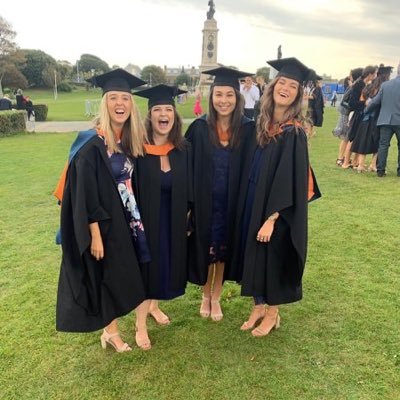 Newly qualified nurse 🏥
cheesy music and my nephews make me happy 👶🏼🧒🏽🎵