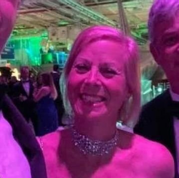 Deb_Cosmo505's profile picture. TV and movie background actor and world traveler.