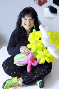 vicky_kimble's profile picture. Bringing fun and joy into people's lives with customized Balloon Sculptures and Decor for all occasions, Balloon Entertainment, Balloon Programs,& Balloon Food