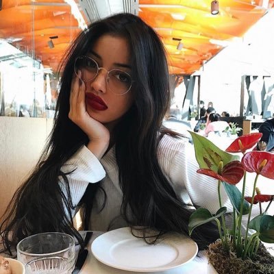 ItsCutiePieC's profile picture. 25| ℳ𝑜𝒹𝑒𝓁 | FakeAccount