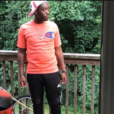 HeRobbedMyPlug's profile picture. MillionDollarDreams💰 Vs. Federal Nightmares🖤