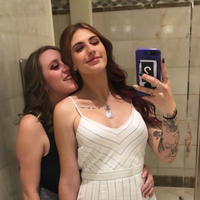 CarolineGMills's profile picture. I curse a lot & am occasionally hilarious. oh & I sing on rare occasions: https://t.co/B0Rj3XaKGG    Insta: carolinegibsonmills