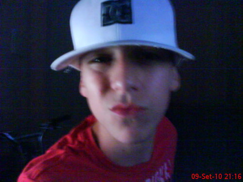 Eu levo a vida no sorriso mesmo passando sufoco!!! 
(8)
http://t.co/T57wFEwlNF