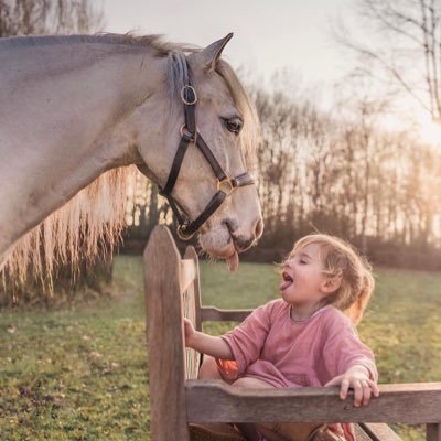 amal_su0's profile picture. وَاستَغفِروا رَبَّكُم ثُمَّ توبوا إِلَيهِ إِنَّ رَبّي رَحيمٌ وَدودٌ