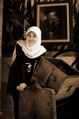 To bring happiness and make better living of others.
