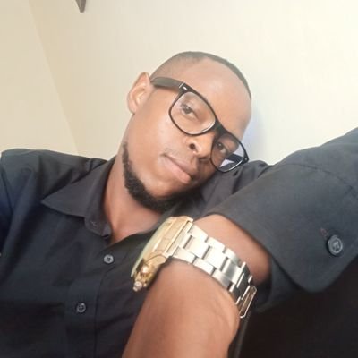 I'm the first born without a dad,a pest control officer (p.c.o).puplic health graduate.,Chelsea fan,success oriented.