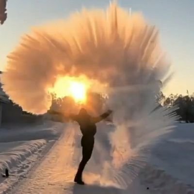 أقـوم ببعض التغييرات في حياتي .. وإن لم تسمع أي خبر عني فـ لتعلم أنك ضمن هذه التغييرات