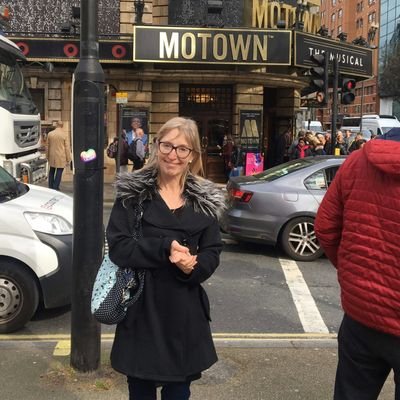 MrsPsMeteor's profile picture. A 'Mr Ben' of @markhallacademy, wife, mum, nanny, RW fan, sea and penguin lover #wellbeing #artandcrafts #singing #reading