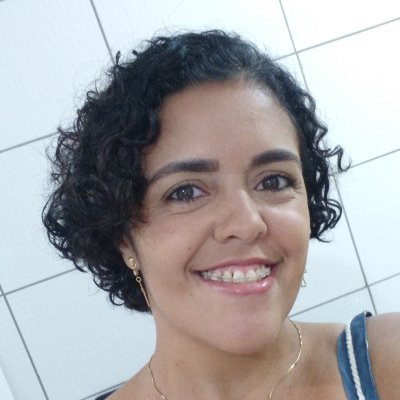 Esposa, mãe de um casal de filhos; @metodistacontagiante, servidora pública e  empreendedora.