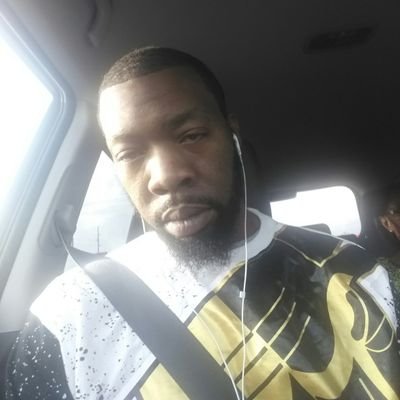 hardcore gamer (call of duty,  nba2k,  wwe 2k,  mlb the show)  hardcore basketball fan.  instagram: @spyda_337.  team followback