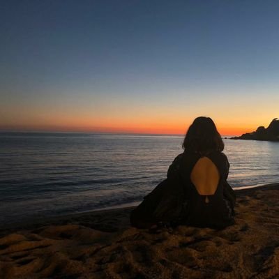 OhWomaniya_'s profile picture. Take it easy policy