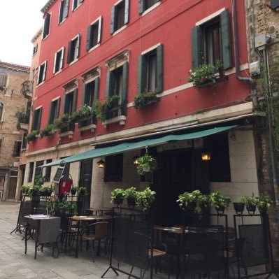 Ahmedba72951347's profile picture. مهندس صناعي يشتغل في شركة لأنظمة التهوية والتكييف المركزي