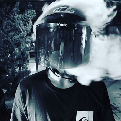 AndikaEllo's profile picture. Pengen jadi soft boy malah jadi software