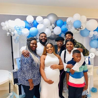 yvette7767's profile picture. 