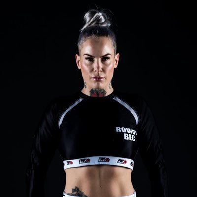 Bellator Flyweight 🤜 BK Queen 👑 Featherweight Bare Knuckle Police Gazette Diamond World Champ👑 WBF Latin America Champ Management 💥
@suckerpunchent