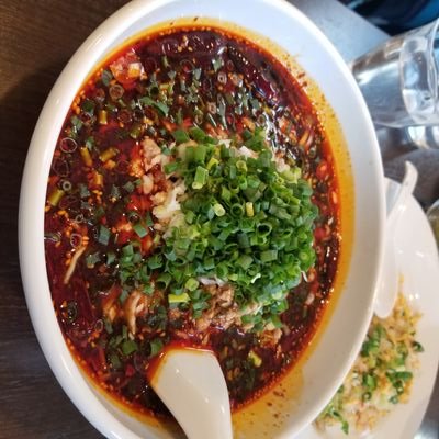 CBNcQjJrnqMwwEU's profile picture. 