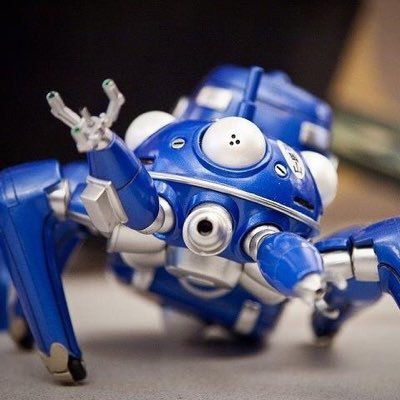 Musician (techno, ambient). Relaxed Machinery label owner (on hiatus). data / IT for 25+ years, miniature painter and I'm half tin toy robot. he/him