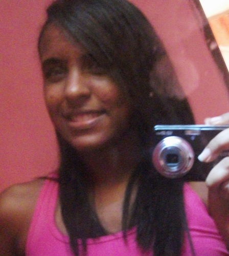 MinAlves's profile picture. - Tô me afastando de tudo que me atrasa, me engana, me segura e me retém. É momento de ser feliz!