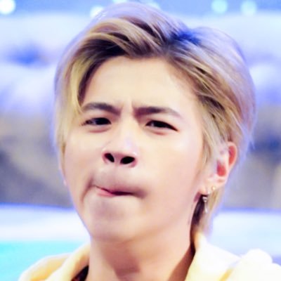 candlemoon2's profile picture. แอคหลักทางนู้นเน้อ 👉🏻@candlemoonpic 🤟🏻💚