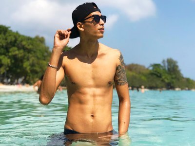 FMONE8's profile picture. 