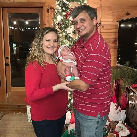 Family first ☝
Jesus ✝
Boy momma to Easton Bryce 💙 My little family is my 🌎
Proverbs 31:25 👑