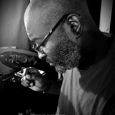 micchk's profile picture. 