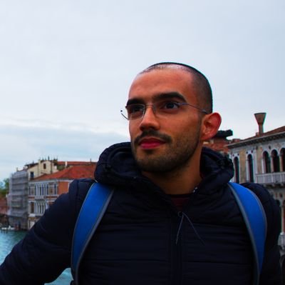 TiagoRibeiro93's profile picture. Dêem-me um bolo de arroz e eu fico feliz.