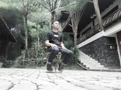 Amirmansur2's profile picture. Lahir tanggal 23 juni 1996 di kebume