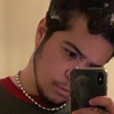 papillorona's profile picture. you have to be odd to be number one.