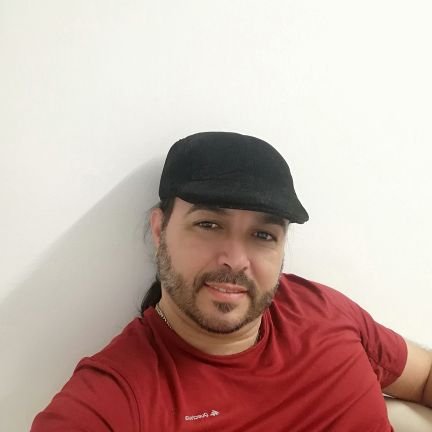 Soy artista del tatuaje de profesión recién comenzado en YouTube 😜😜😜pasen y miren y si pueden déjeme sus opiniones para poder mejorar